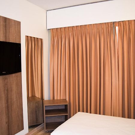 América Bittar Hotel Brasilia Habitación foto
